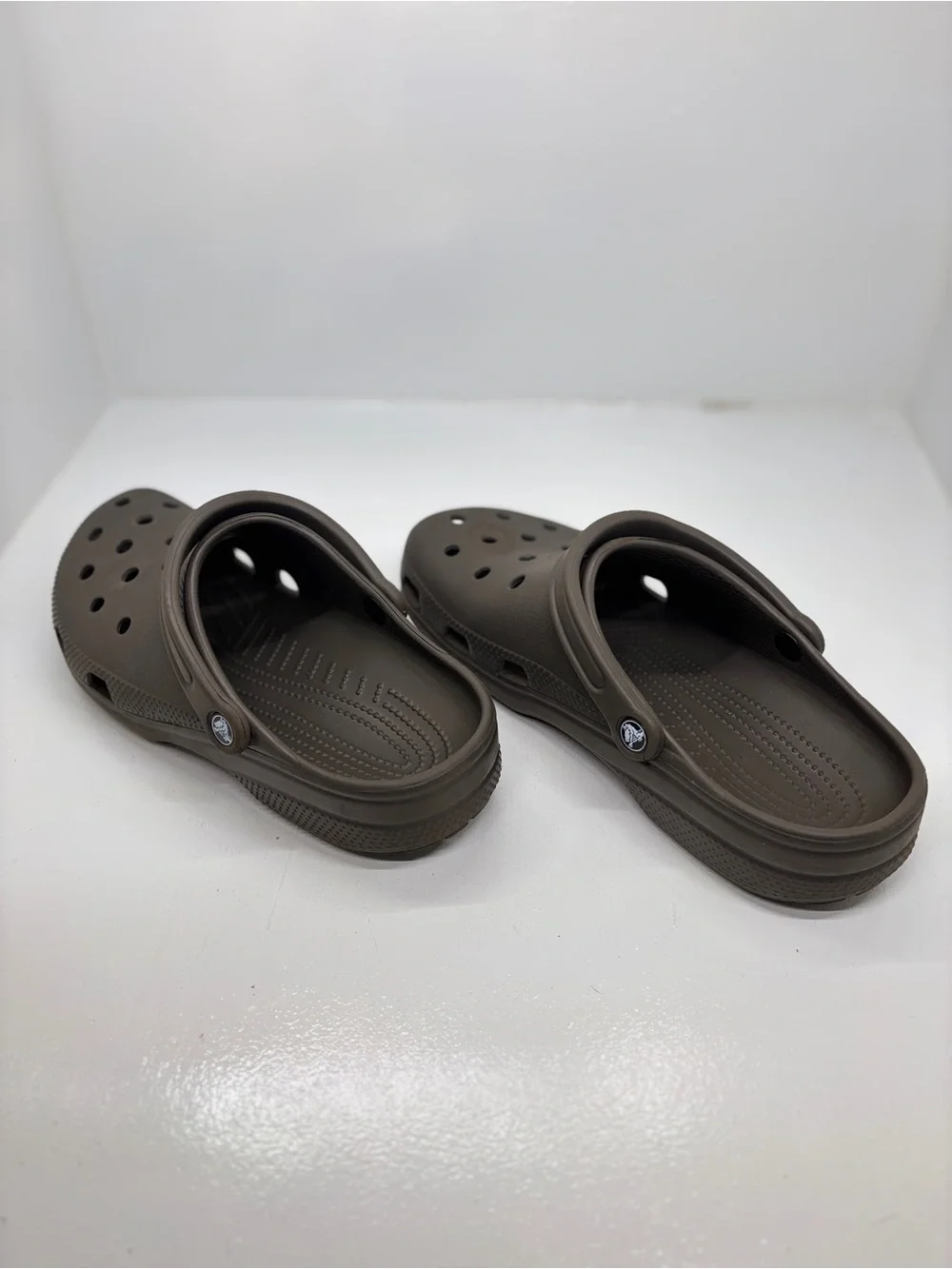 Crocs Classic Clogs Espresso Brown Men’s Size 11 Lightweight Comfort Shoes